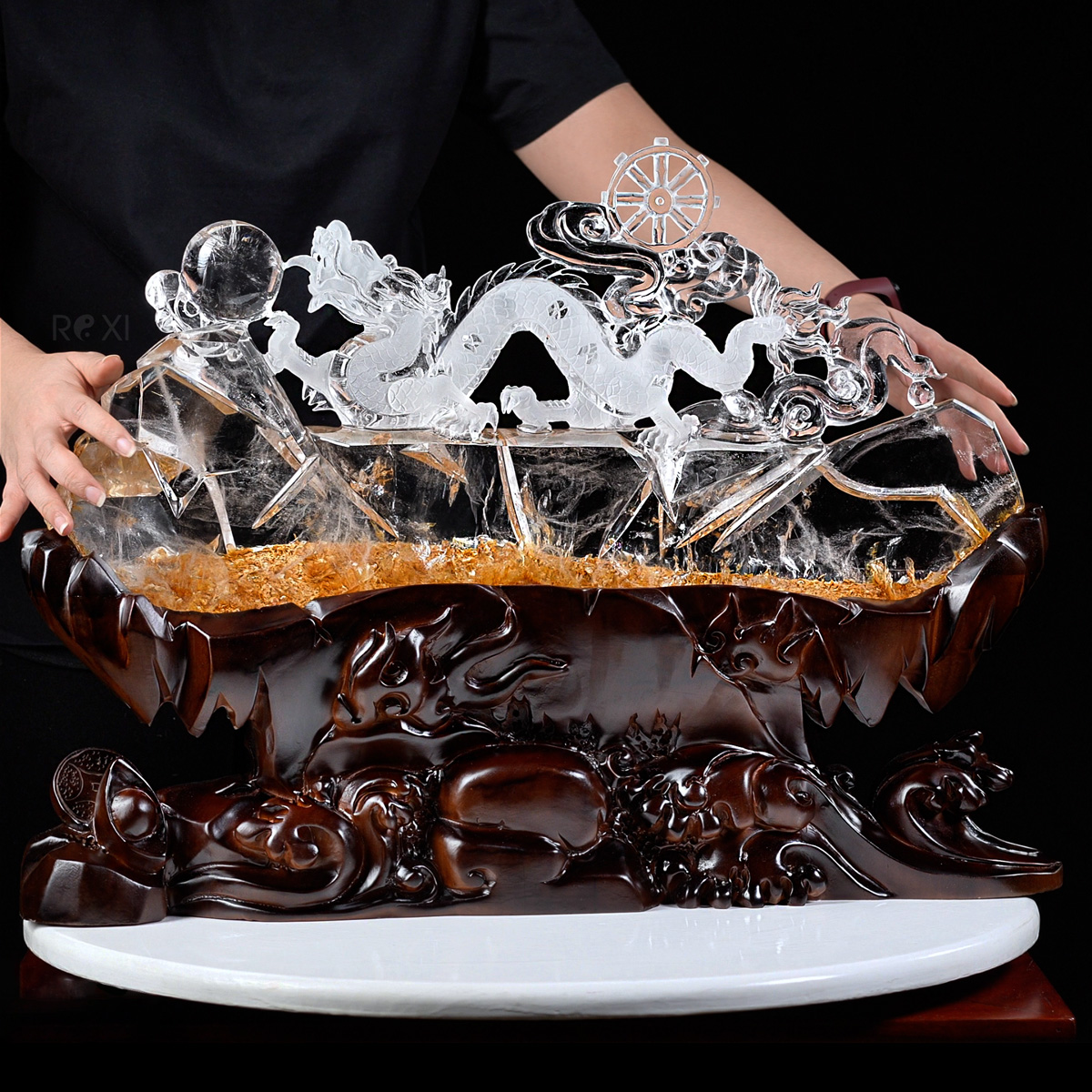 Tượng rồng phong thủy bằng đá thạch anh trắng ưu linh