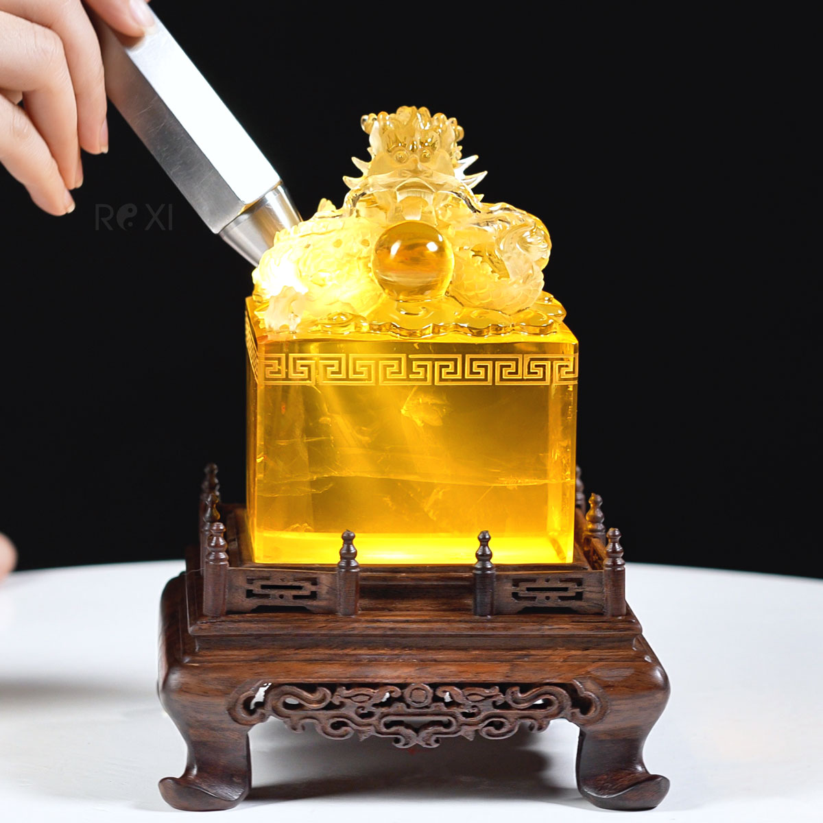 Ấn rồng thạch anh vàng VIP 1,55 kg