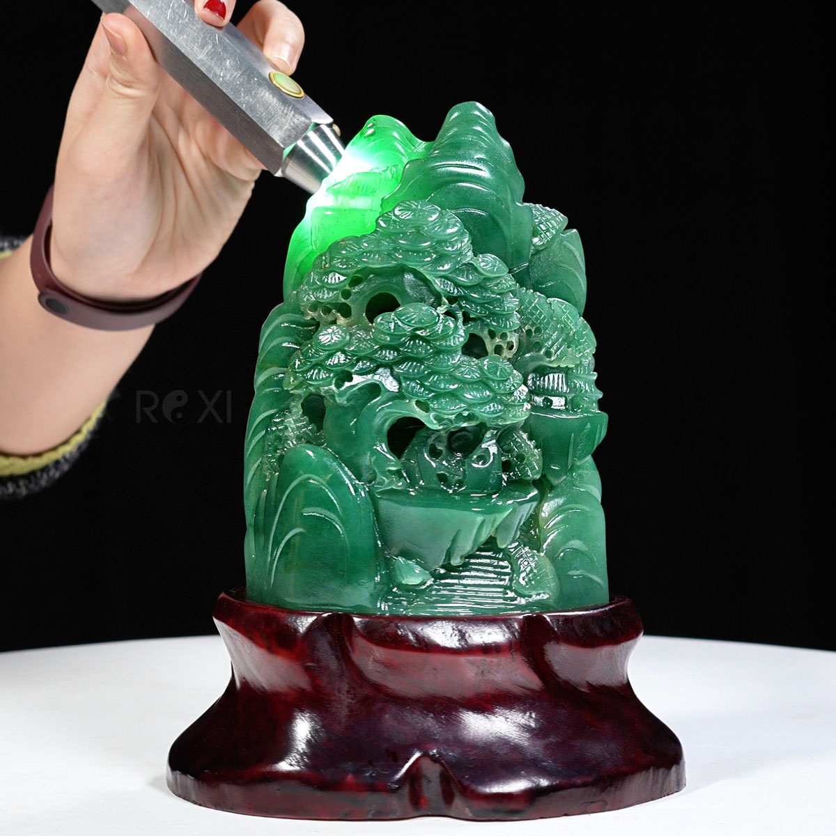 Tác phẩm Bồng lai tiên cảnh thạch anh xanh 23cm