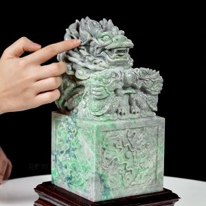 Quà tặng sếp: Ấn Rồng ngọc phỉ thúy tự nhiên 8,6kg - 25,2cm
