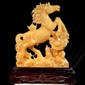 Quà tặng sếp - Tượng ngựa đá phong thủy ngọc hoàng long 50,6kg