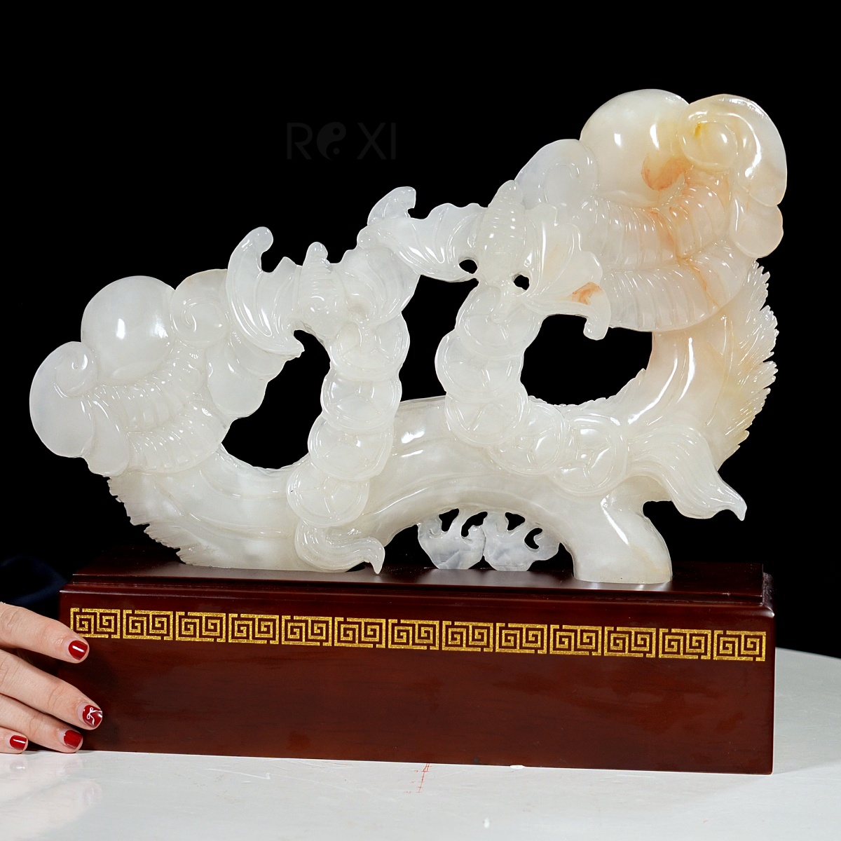 Quà tặng phong thủy - Gậy như ý bằng ngọc onyx trắng 35cm