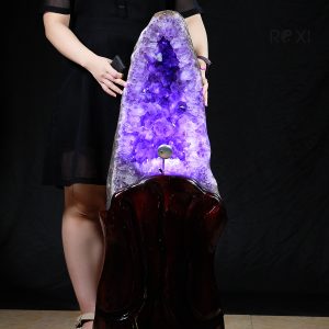 Động thạch anh tím 34,6kg - 105cm